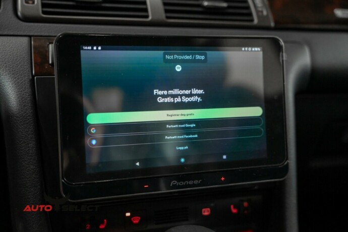 audi-s6-bensin-2000-big-36