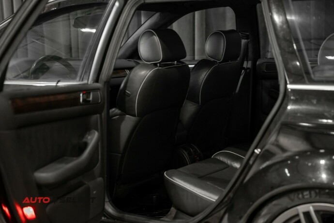 audi-s6-bensin-2000-big-18