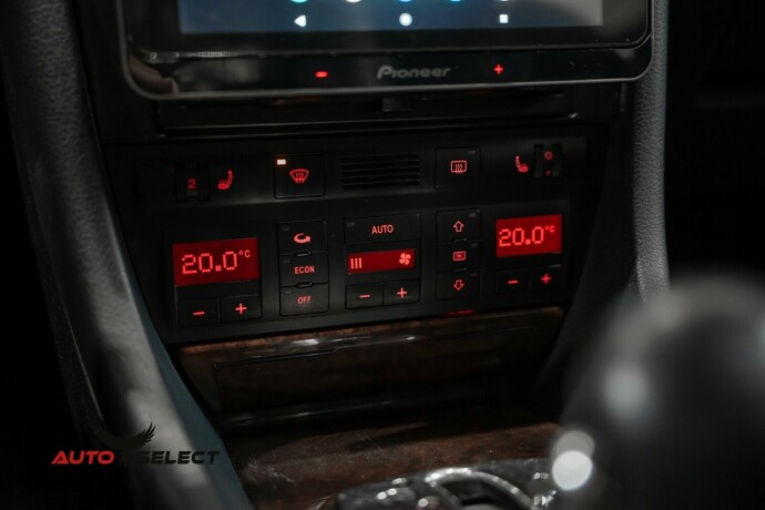 audi-s6-bensin-2000-big-33