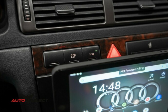 audi-s6-bensin-2000-big-34