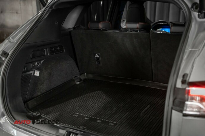 ford-kuga-elektrisitetbensin-2020-big-10