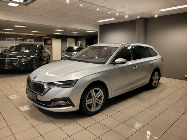 skoda-octavia-elektrisitetbensin-2021-big-7
