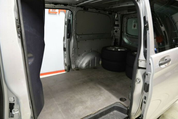 mercedes-benz-vito-diesel-2019-big-9