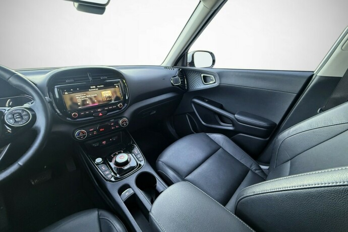 kia-soul-elektrisitet-2020-big-17