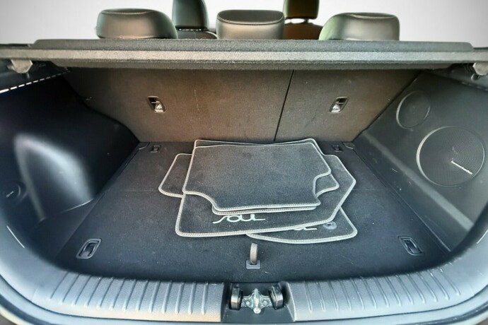 kia-soul-elektrisitet-2020-big-24