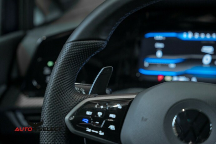 volkswagen-golf-bensin-2021-big-30