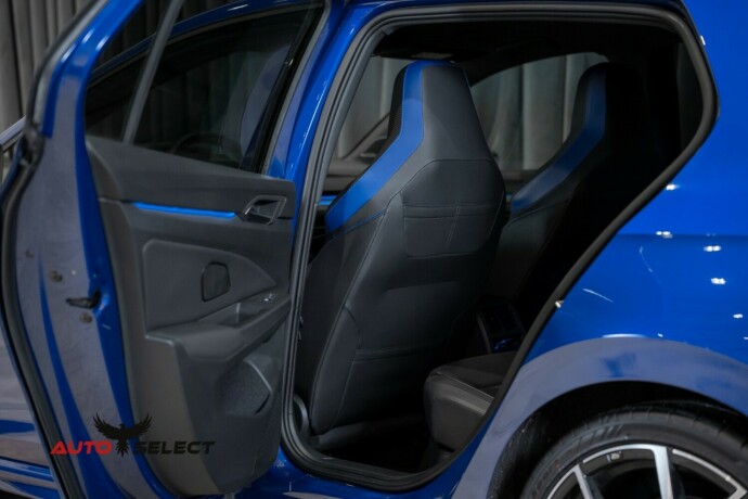 volkswagen-golf-bensin-2021-big-17