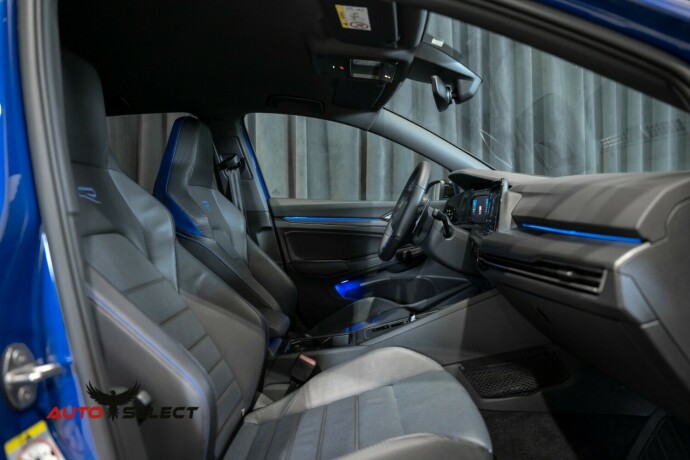 volkswagen-golf-bensin-2021-big-21