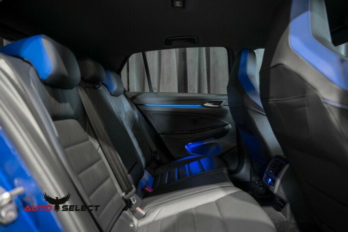 volkswagen-golf-bensin-2021-big-16