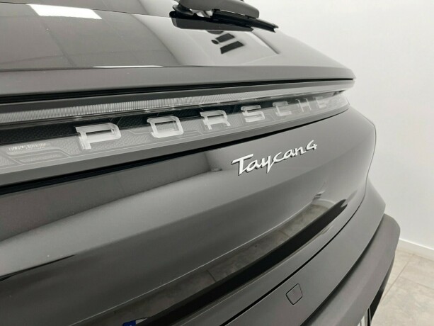 porsche-taycan-cross-turismo-elektrisitet-2022-big-3