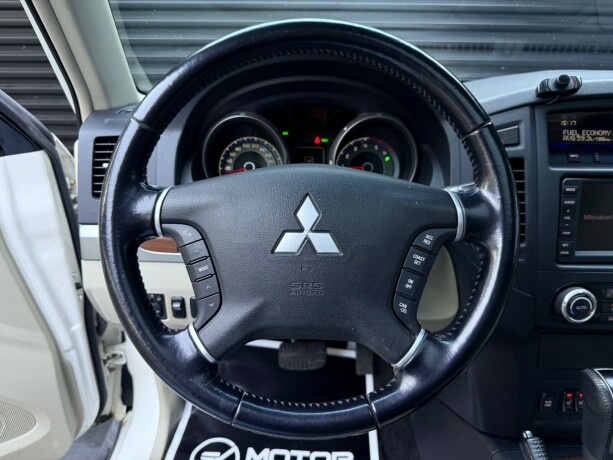 mitsubishi-pajero-diesel-2007-big-13