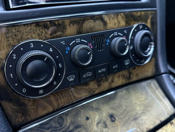 mercedes-benz-clk-bensin-2006-big-17