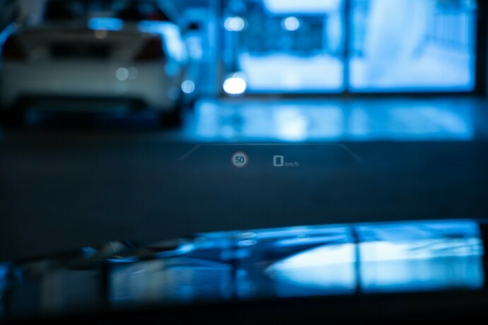 bmw-i4-m50-elektrisitet-2025-big-18