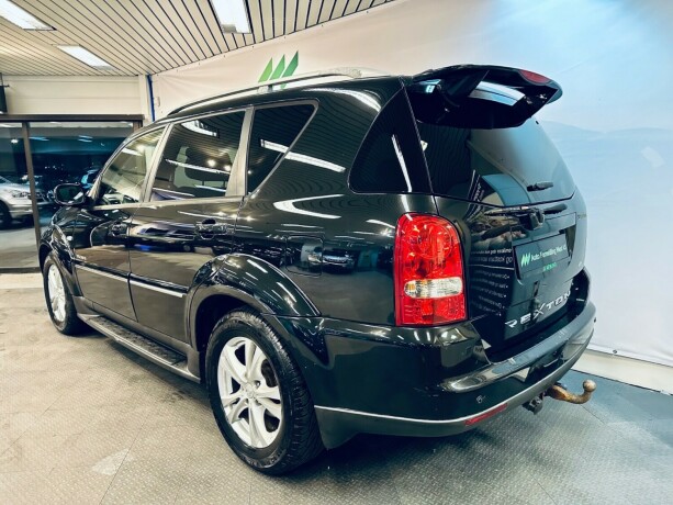 ssangyong-rexton-diesel-2011-big-5