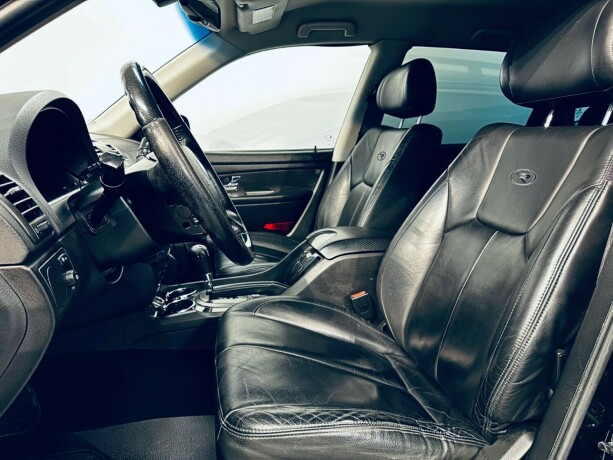 ssangyong-rexton-diesel-2011-big-12