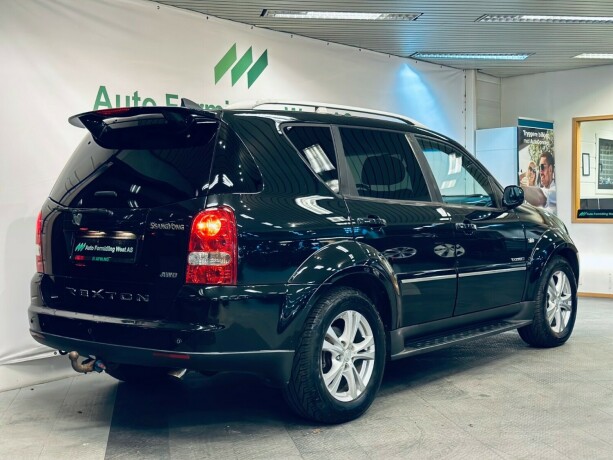 ssangyong-rexton-diesel-2011-big-8