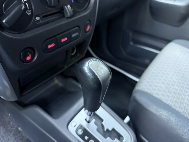 suzuki-jimny-bensin-2006-big-20