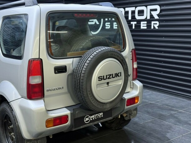 suzuki-jimny-bensin-2006-big-5