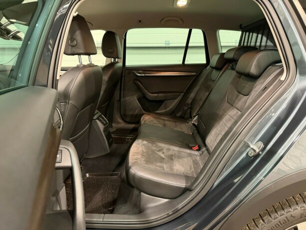 skoda-octavia-scout-bensin-2015-big-10