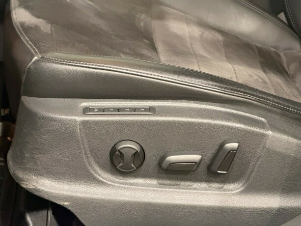 skoda-octavia-scout-bensin-2015-big-8