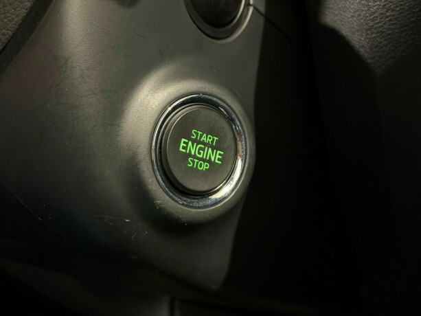 skoda-octavia-scout-bensin-2015-big-19