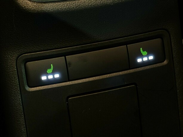 skoda-octavia-scout-bensin-2015-big-12