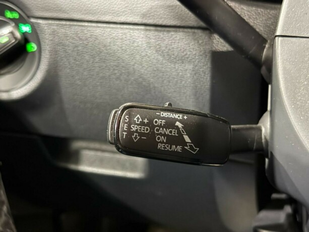 skoda-octavia-scout-bensin-2015-big-18