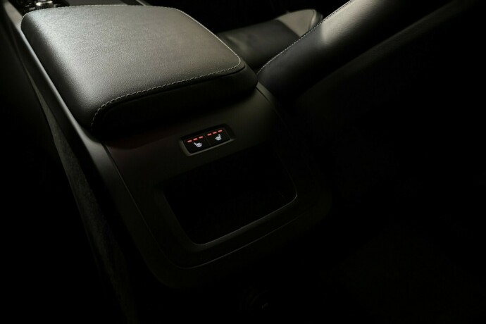 volvo-xc-60-elektrisitetbensin-2021-big-42