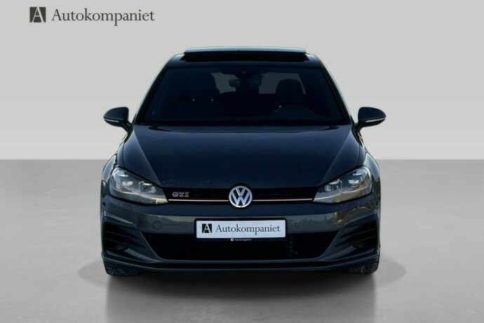 volkswagen-golf-bensin-2018-big-7