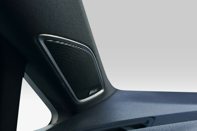 volkswagen-golf-bensin-2018-big-12