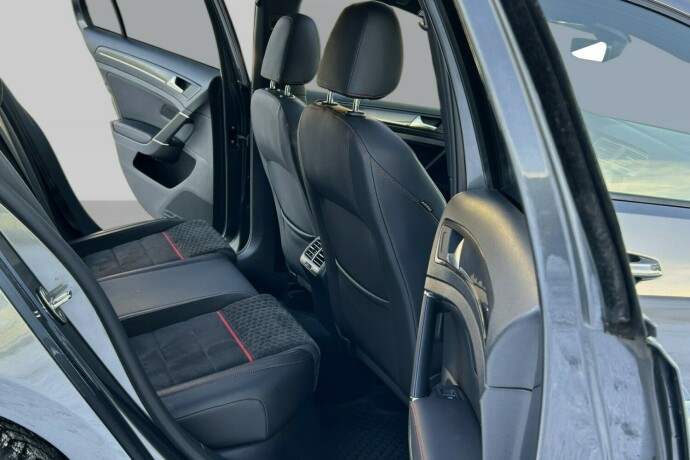 volkswagen-golf-bensin-2018-big-19