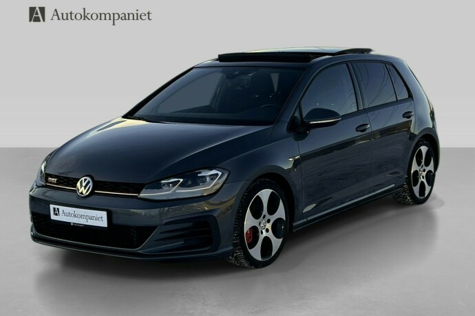 volkswagen-golf-bensin-2018-big-1