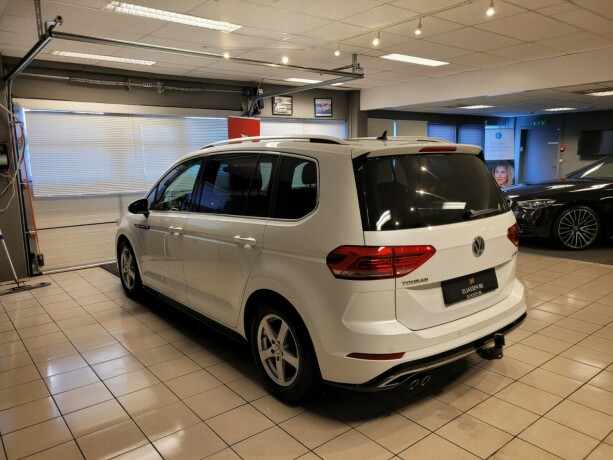 volkswagen-touran-diesel-2017-big-7