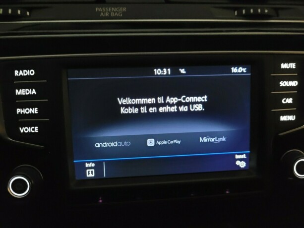 volkswagen-touran-diesel-2017-big-29