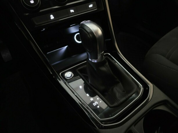 volkswagen-touran-diesel-2017-big-26