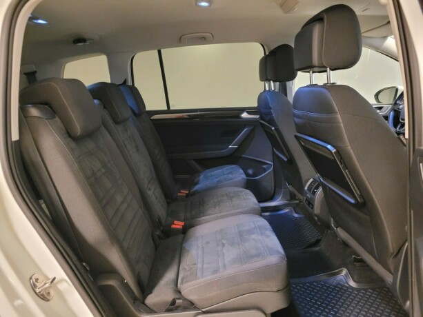 volkswagen-touran-diesel-2017-big-16