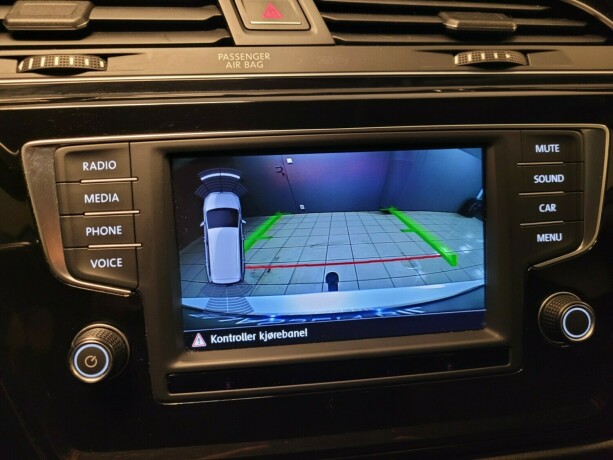 volkswagen-touran-diesel-2017-big-27