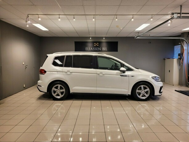 volkswagen-touran-diesel-2017-big-4