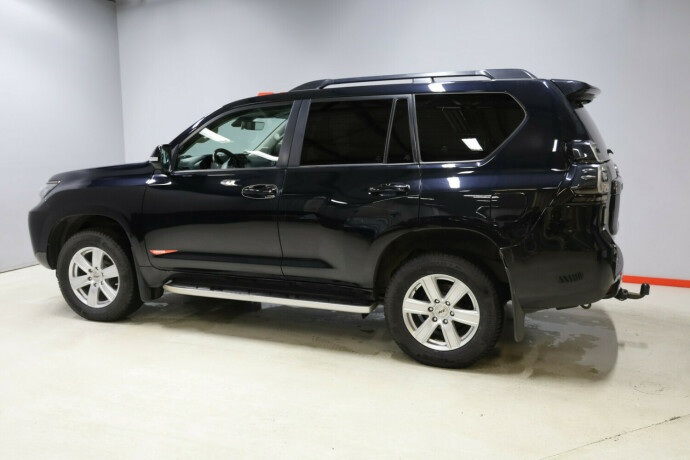 toyota-land-cruiser-diesel-2020-big-3