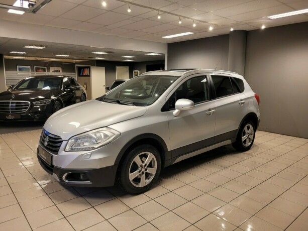 suzuki-sx4-s-cross-bensin-2015-big-8