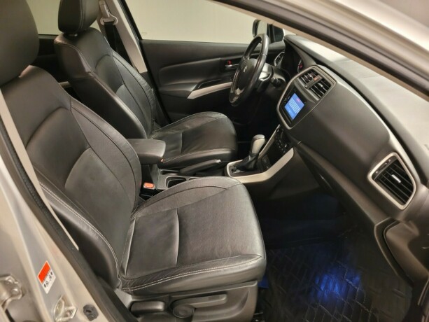 suzuki-sx4-s-cross-bensin-2015-big-16