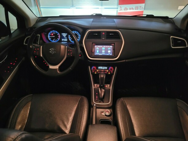 suzuki-sx4-s-cross-bensin-2015-big-30