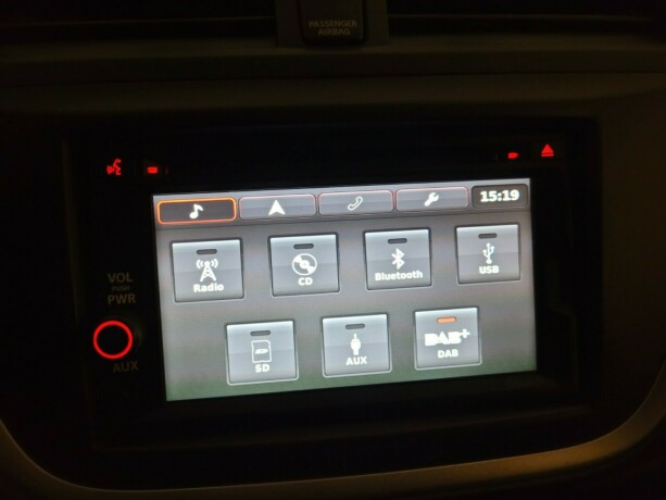 suzuki-sx4-s-cross-bensin-2015-big-28