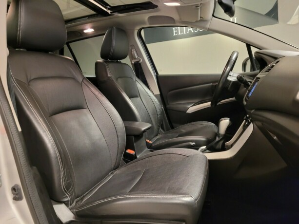 suzuki-sx4-s-cross-bensin-2015-big-13