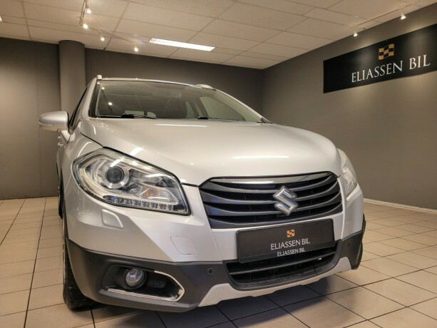 suzuki-sx4-s-cross-bensin-2015-big-10