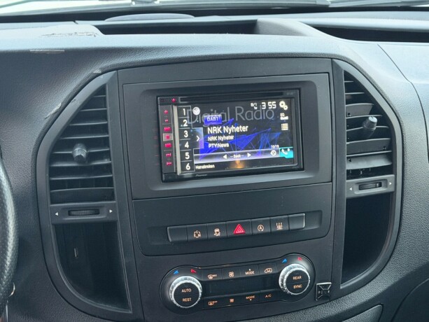 mercedes-benz-vito-diesel-2016-big-8