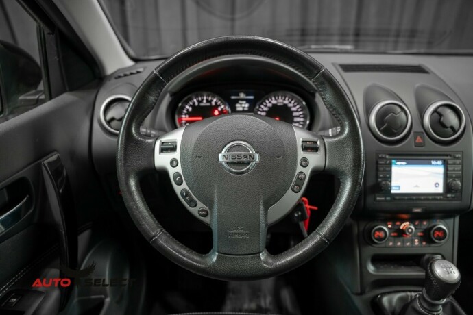 nissan-qashqai-bensin-2013-big-26