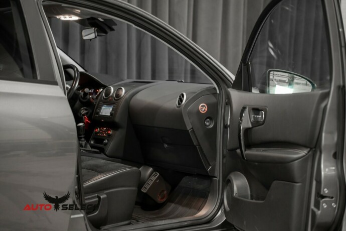 nissan-qashqai-bensin-2013-big-17