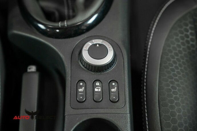 nissan-qashqai-bensin-2013-big-32