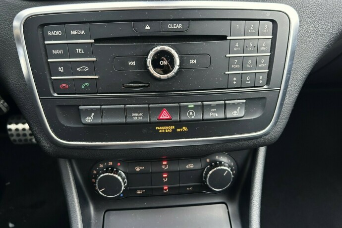 mercedes-benz-cla-bensin-2016-big-18